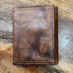 Dockers Rustic Brown Leather Wallet NWOB